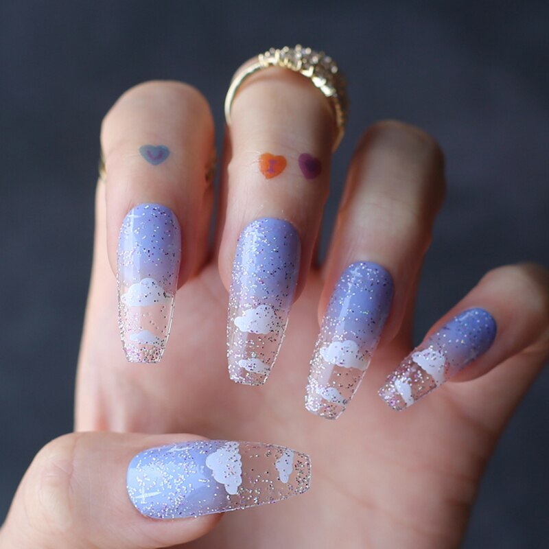 Faux Ongles Bleu Nuage