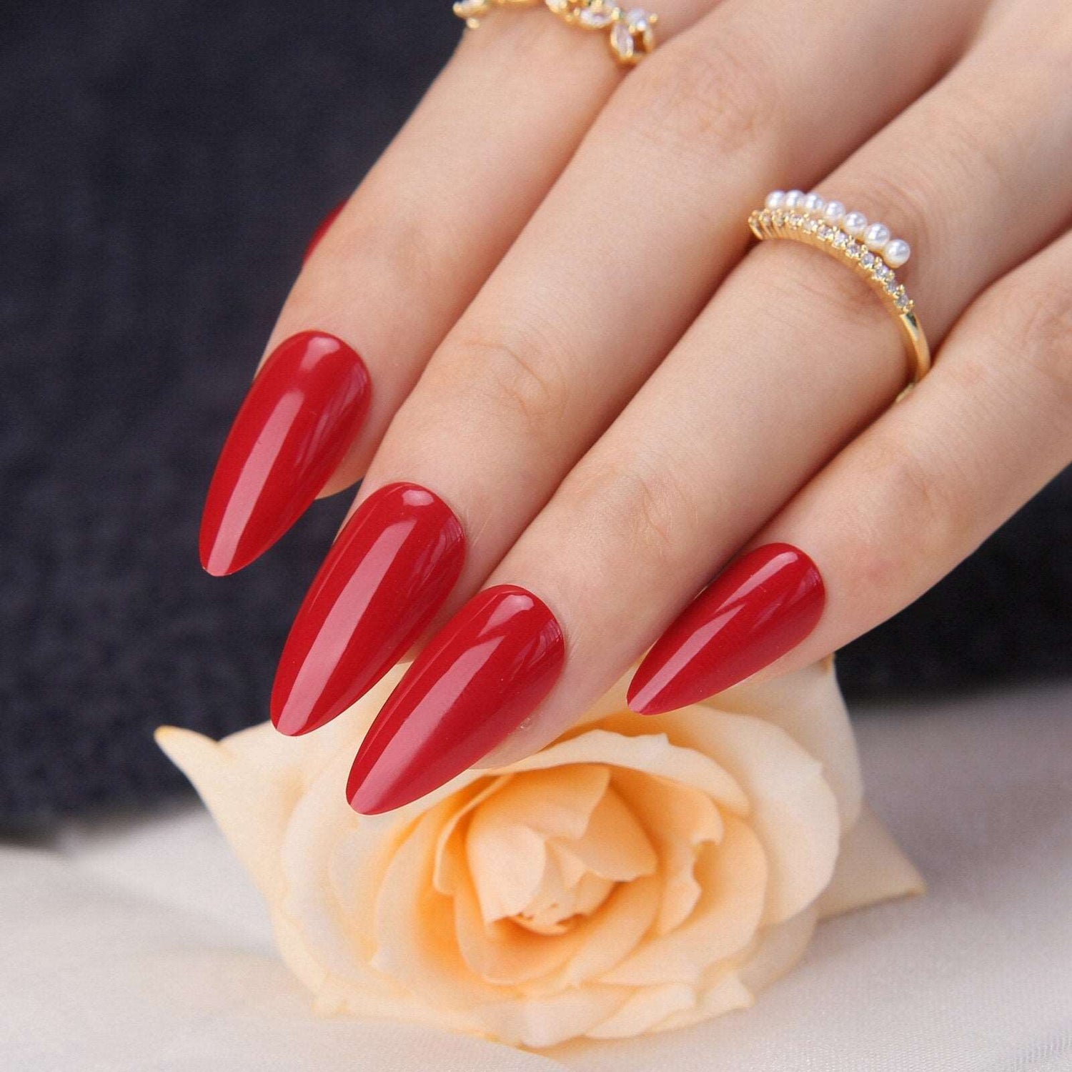 Faux Ongles Rouge Amande Longs