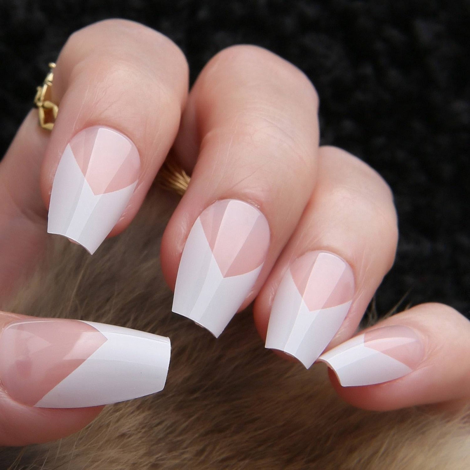 Faux Ongles Ballerine avec French en pointe